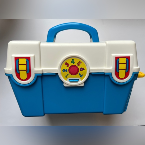 Vintage Fisher-Price Baby’s Toolbox - Picture 5 of 7